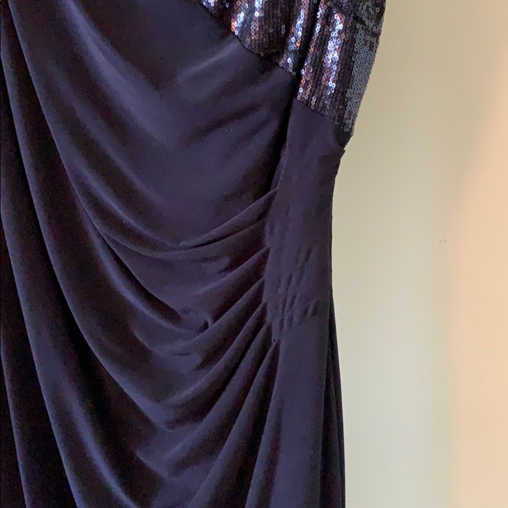 Dress - Picture 3 of 5